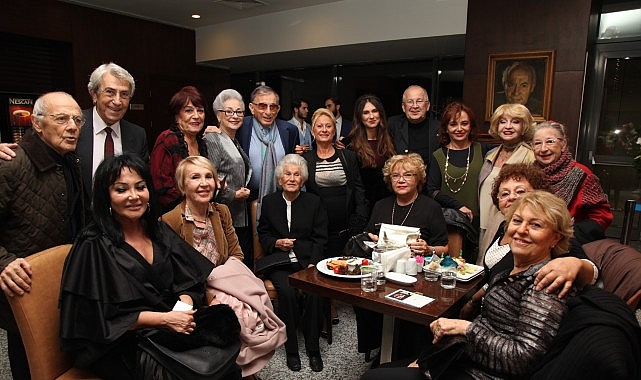 İBB Şehir Tiyatroları Devlet Sanatçısı Haldun Dormen’i Kaybetmenin Derin Üzüzntüsünü Yaşıyor görseli