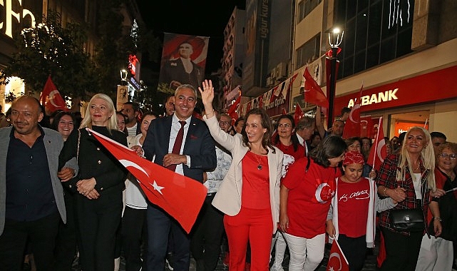“Zafer” coşkusu Karşıyaka’yı saracak! görseli