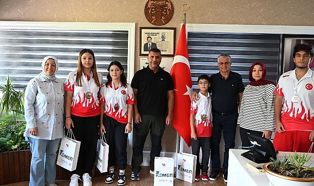 Milli sporculardan Başkan Topaloğlu’na ziyaret görseli