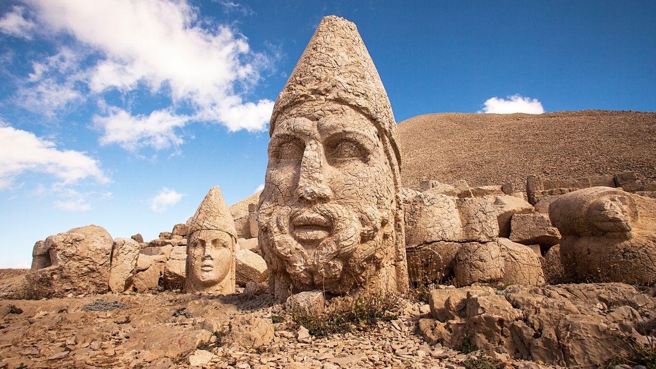 Nemrut Dağı’nı 7 yılda 1 milyondan fazla kişi ziyaret etti görseli