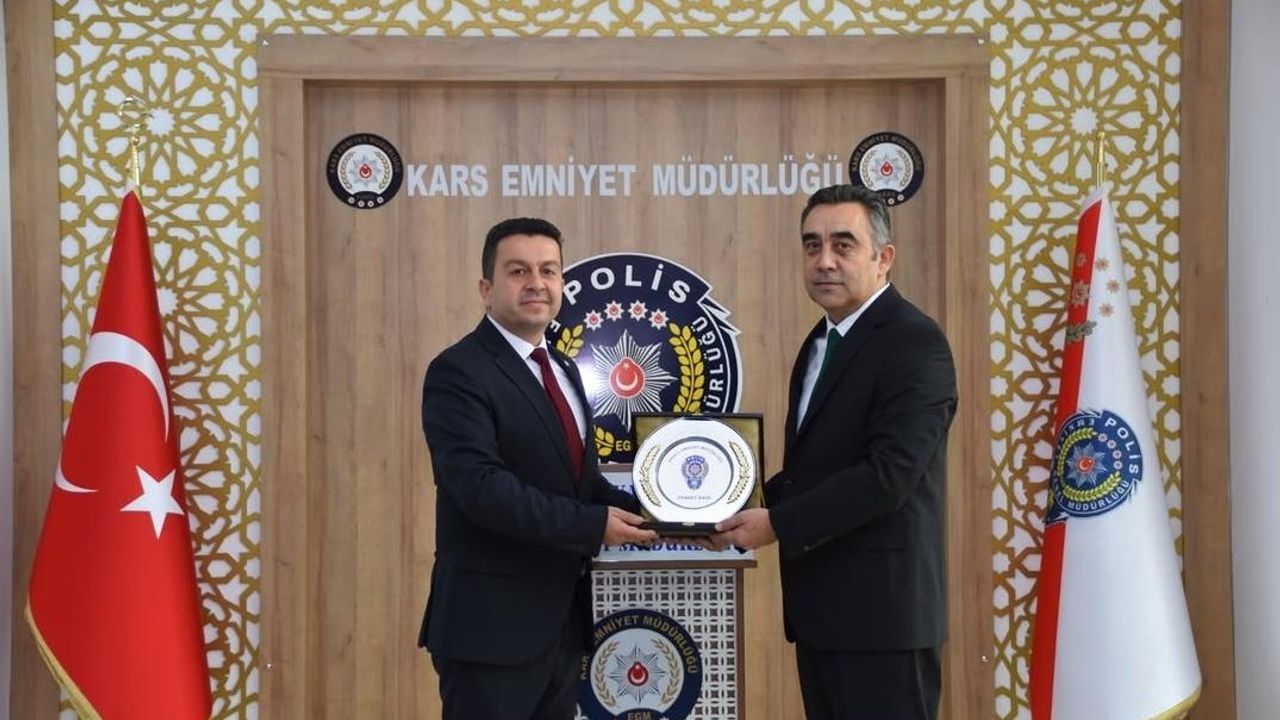 İdare Mahkemesi Başkanı Yonisoğlu’ndan Emniyet Müdürü 'ne ziyaret görseli