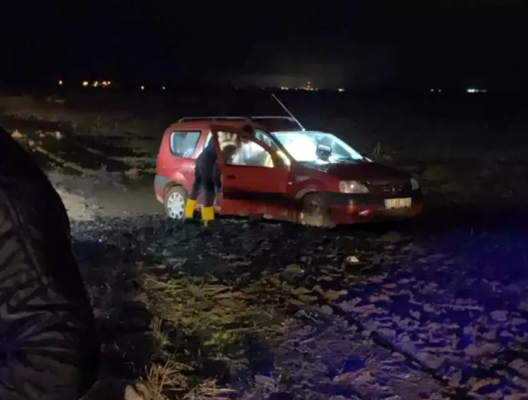 Çanakkale’ye Bağlı Olan Biga İlçesinde, Araçta Ölü Bulundu! görseli