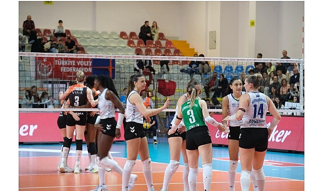 Nilüfer Belediyespor Eker, Eczacıbaşı Dynavit'i 3-1 mağlup etti görseli