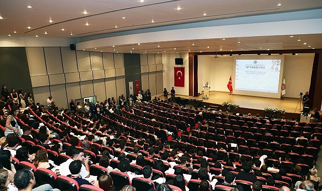Dokuz Eylül Üniversitesi Tıp Fakültesi, 2025-2026 Akademik Yılı açılışı ve Beyaz Önlük Giyme Töreni görseli