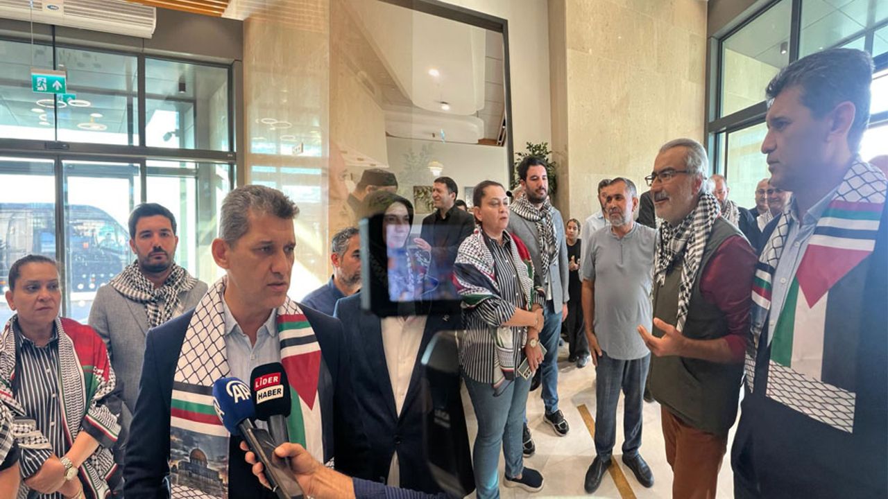 Gazze filosu’ndan dönen Antalya’lı aktivistler coşkuyla karşılandı görseli