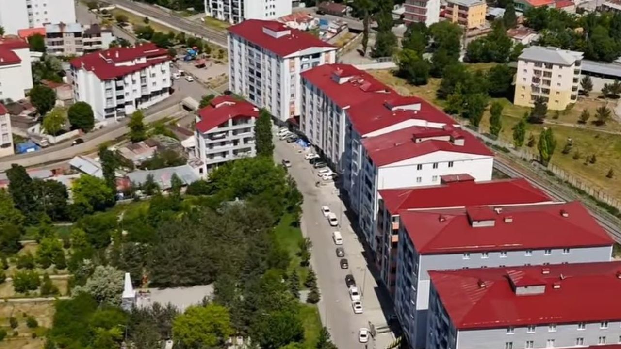 Kars’ta kiralar cep yakıyor: "Ev Var Ama Tutabilen Yok" görseli