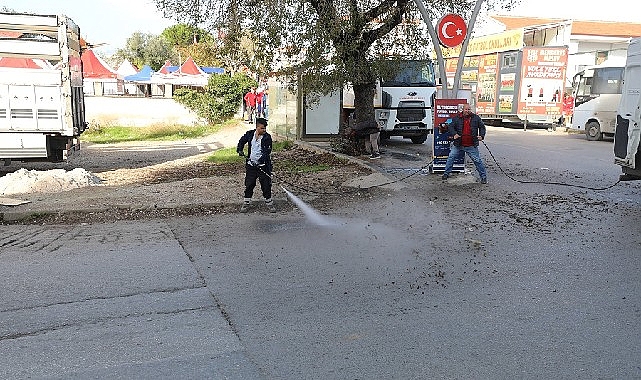 Menderes’te Caddeler Tertemiz görseli
