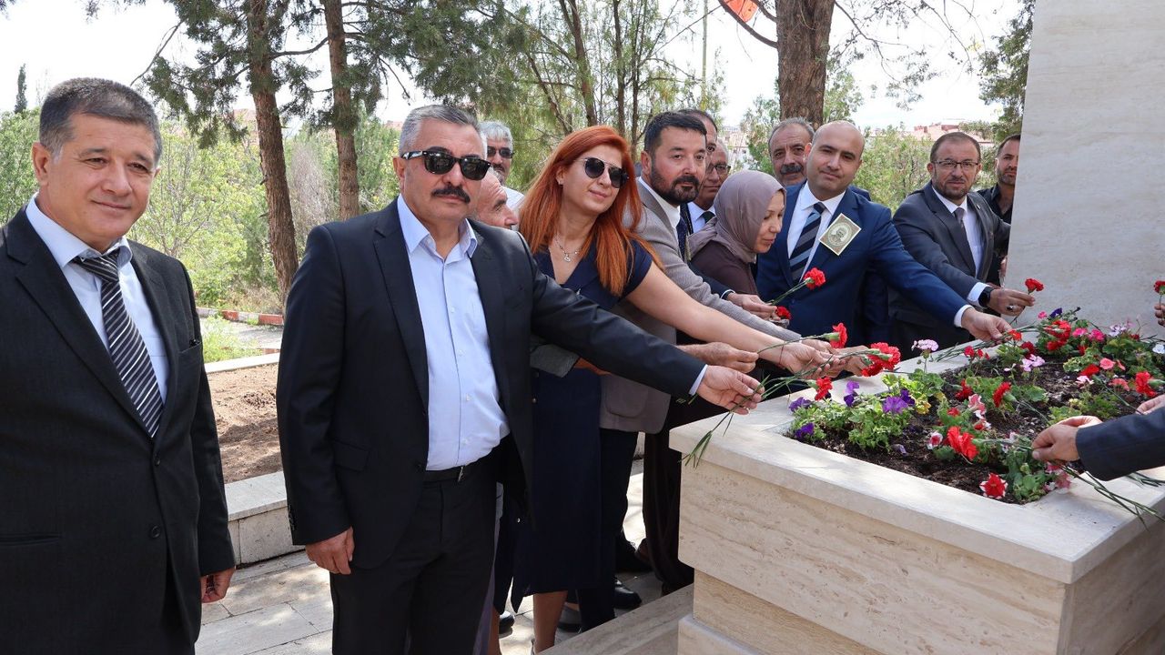 Hüseyin Kahya Hiçyılmaz minnet ve şükranla anıldı görseli
