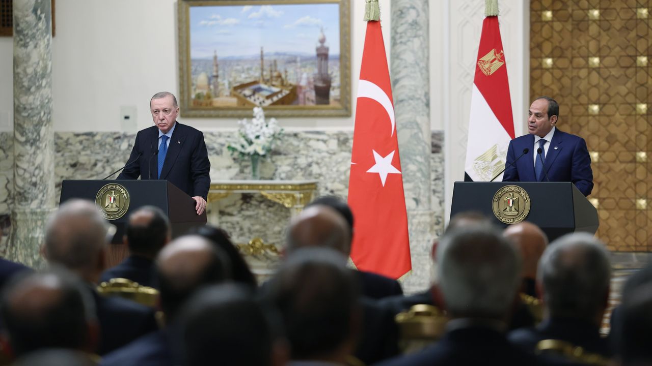 Cumhurbaşkanı Erdoğan: İran’a dış müdahale tüm bölge için risk oluşturur görseli