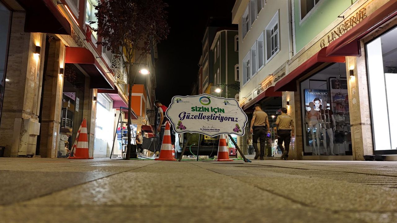 Ordu'nun Açık AVM'sinde yüzler gülüyor görseli