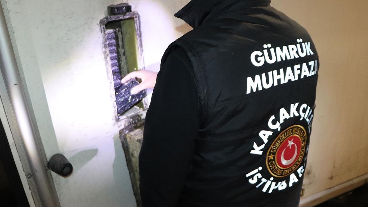 Gürbulak Gümrük Kapısı’nda 1,1 milyar liralık uyuşturucu ele geçirildi görseli