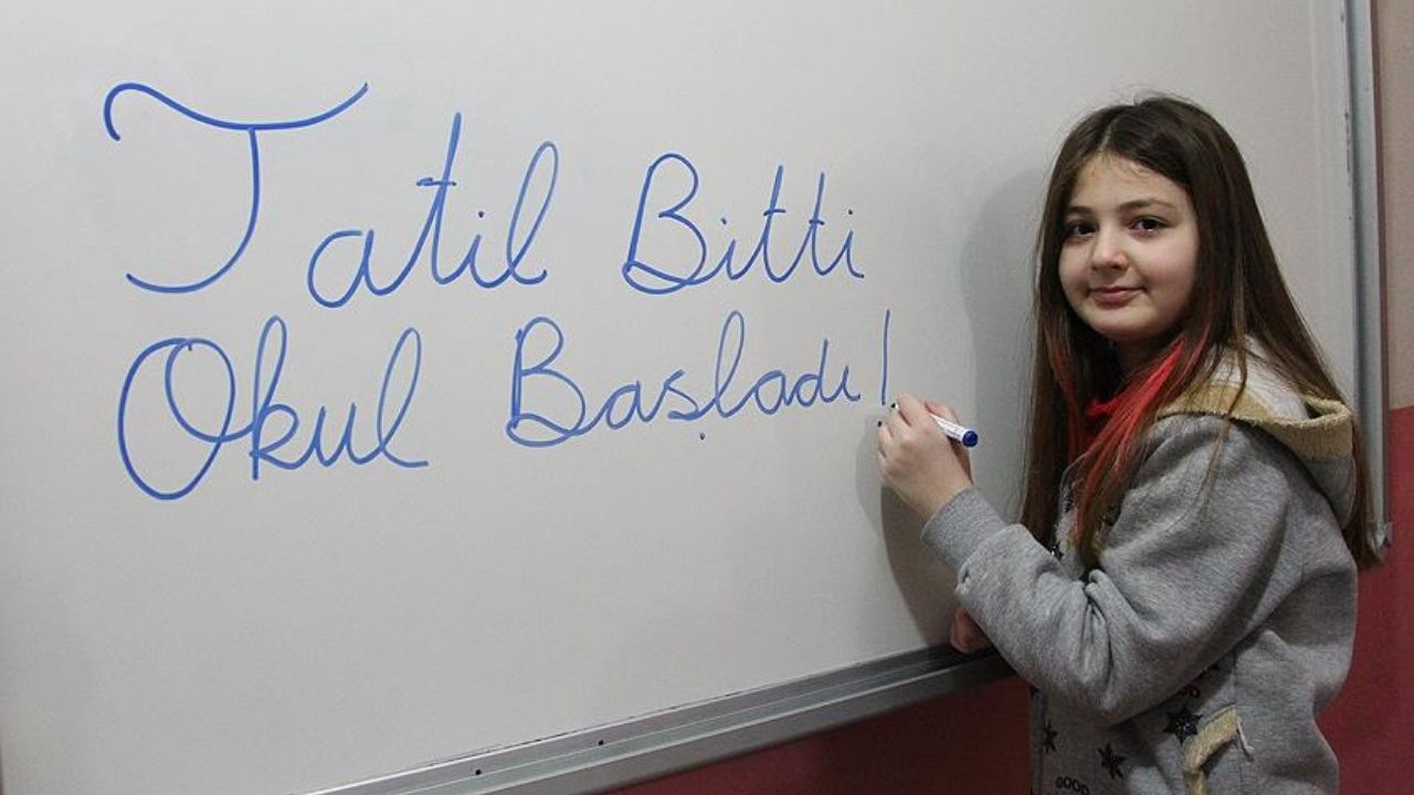 Okullarda ikinci dönem başladı: Ders zili çaldı görseli