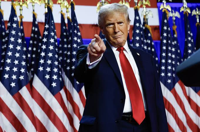 Trump'ın ekibinin toplam serveti 500 milyar dolar! görseli