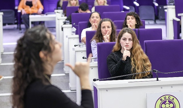 Buca Belediyesi'nden engelsiz hizmet için önemli adım; Belediye personeline işaret dili eğitimi görseli