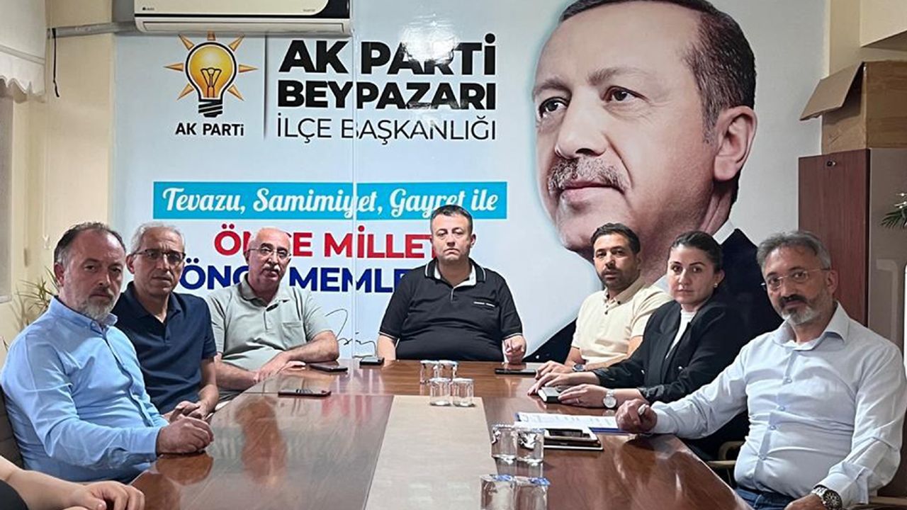 AK Parti Beypazarı İlçe Başkanlığı Yürütme Kurulu toplantısı gerçekleştirdi görseli