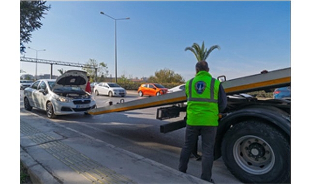 Büyükşehir’den trafiğe anında müdahale görseli