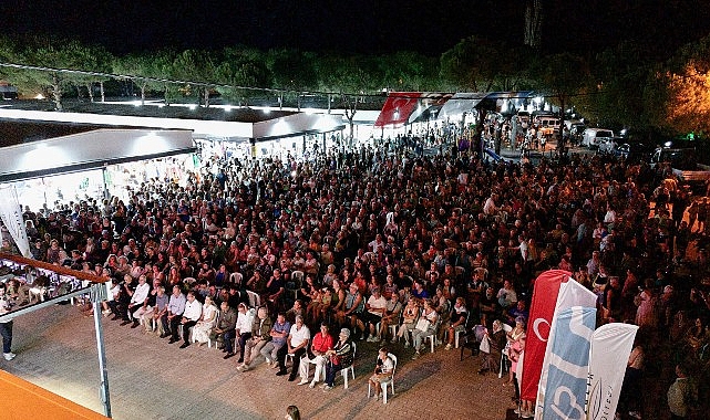 Altınova'nın Cazibe Merkezi: Sahil Gece Pazarı Yeni Yüzüyle Açıldı... görseli
