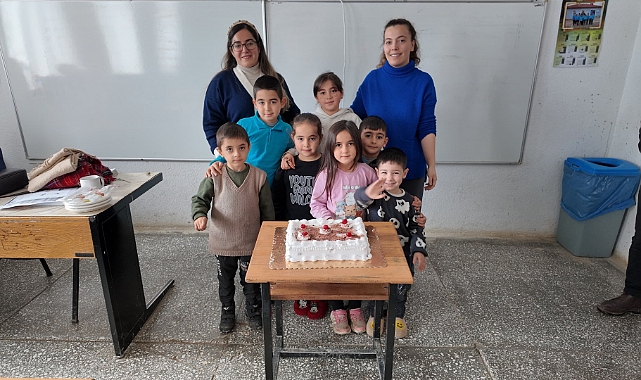 Haymana’da Başkan Koç, Verdiği Pasta Sözünü Köy Okullarında da Yerine Getirdi görseli