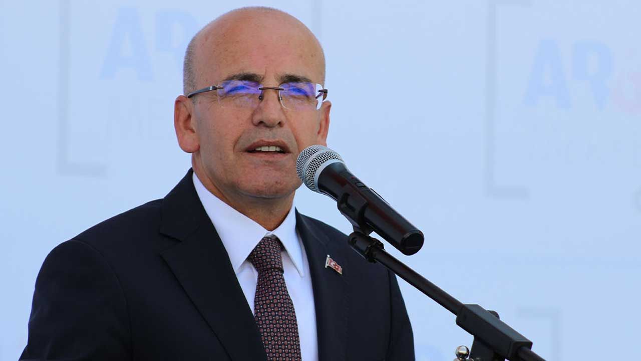 Bakan Şimşek: Şokların iyi yönetildiği kanısındayım, enflasyon düşüyor görseli