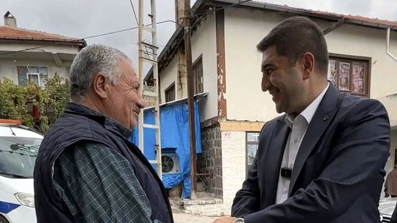 Belediye başkanı Mehmet Doğanay, vatandaşın yanındayız görseli