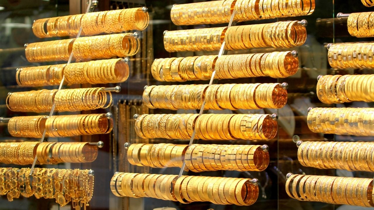 Altın güne yükselişle başladı: Gram altın 6 bin 167 liradan işlem görüyor görseli