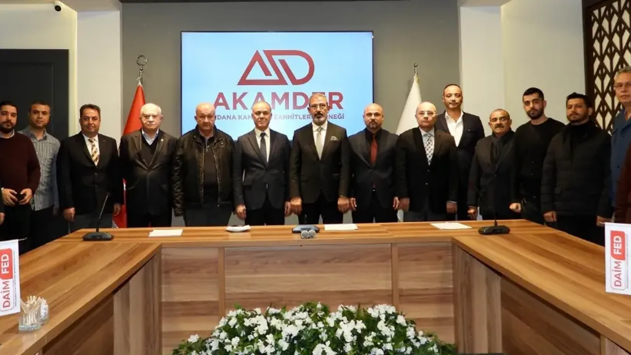 AKAMDER'de Başkan Sayım Azmaz güven tazeledi görseli