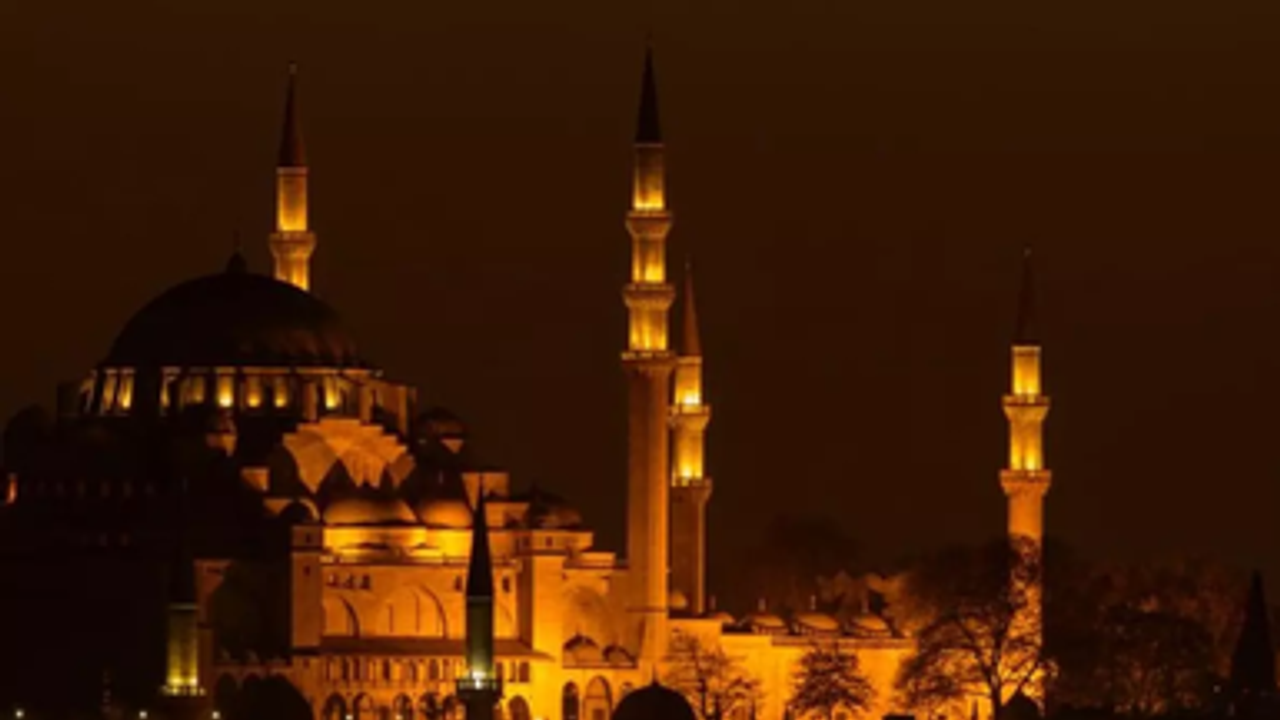 Ramazan'ın ilk sahuru bu gece yapılacak görseli