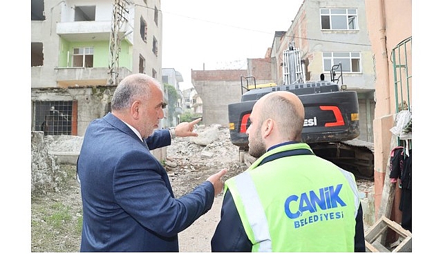Başkan Sandıkçı'dan Eser ve Hizmet Vurgusu: Güvenli Yaşam Alanları, Yeni Yollar, Modern Parklar görseli