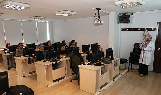 KOMEK Bahar Dönemi Eğitimleri 84 Merkezde 61 Bin Kursiyerle Devam Ediyor görseli