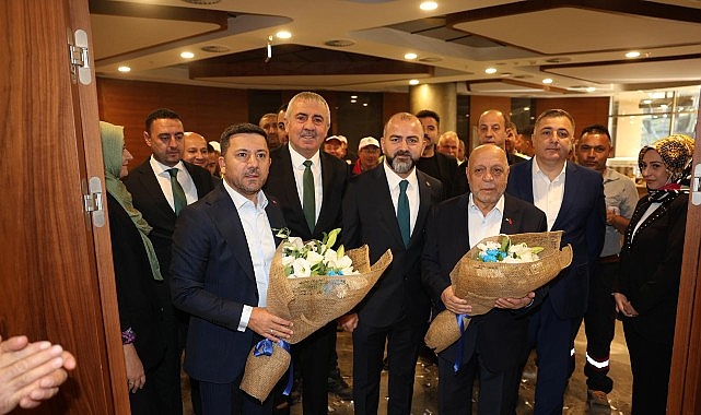 Başkan Arı, Hizmet-İş Nevşehir Şubesi’nin Genel Kuruluna Katıldı görseli