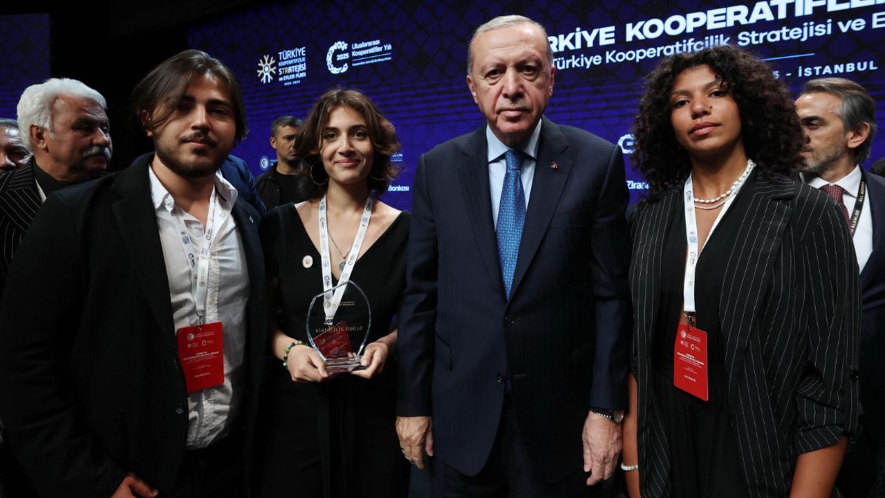 SDÜ’lü öğrencilerin kısa filmine birincilik ödülü görseli
