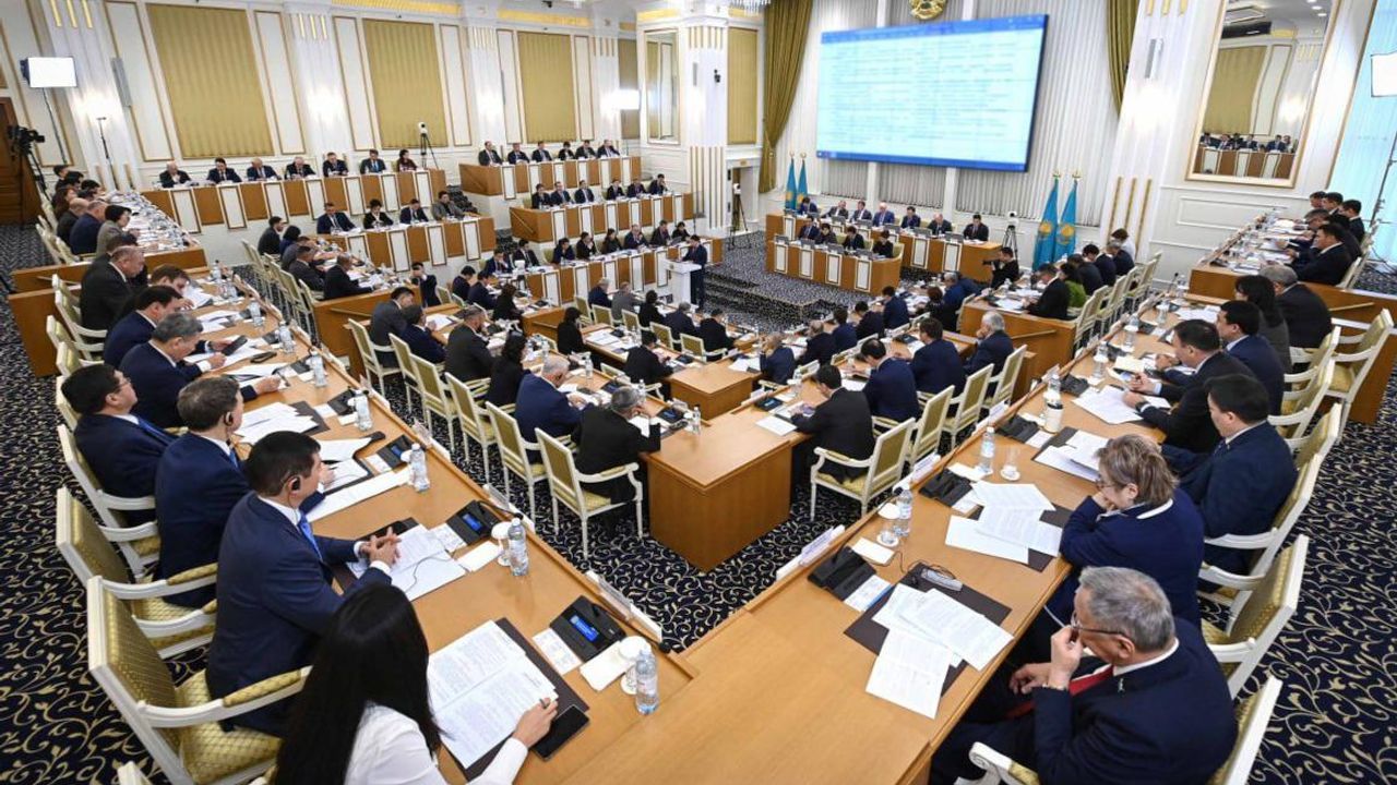 Kazakistan’da Yeni Anayasa taslağı kamuoyuna sunuldu görseli