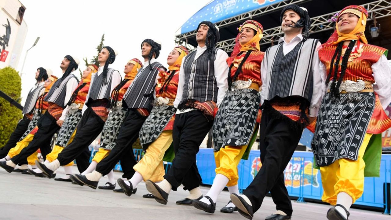 Yöreler Renkler Festivali Antalya’da başlıyor görseli