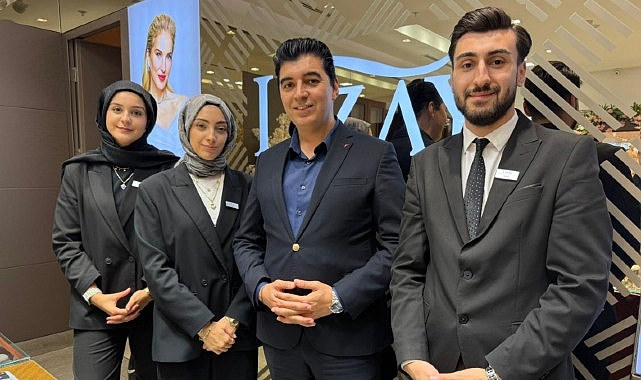 30 yıllık kuyumculuk tecrübesiyle iş insanı Said Günay, Lizay Pırlanta çatısı altında sektöre yeni bir vizyon kazandırıyor! görseli