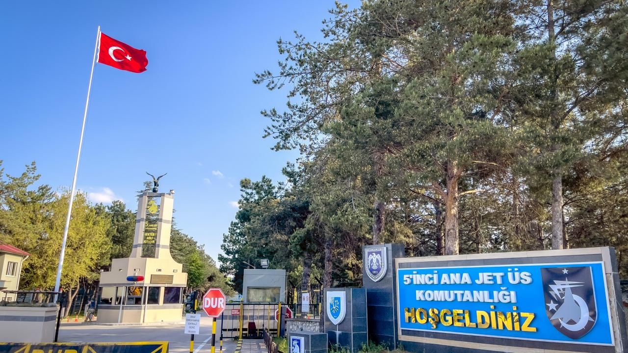 Uçak kazasında Merzifon 5. Ana Jet Üssü 10 şehit verdi görseli