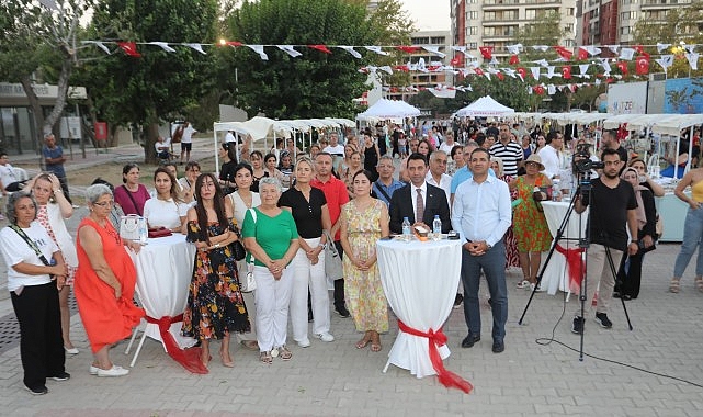 Bayraklı’da “Kadın Emeği ve Dayanışma Günleri” başladı görseli