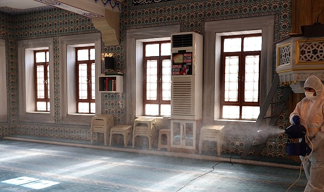 Bayrampaşa’da camiler dezenfekte ediliyor görseli