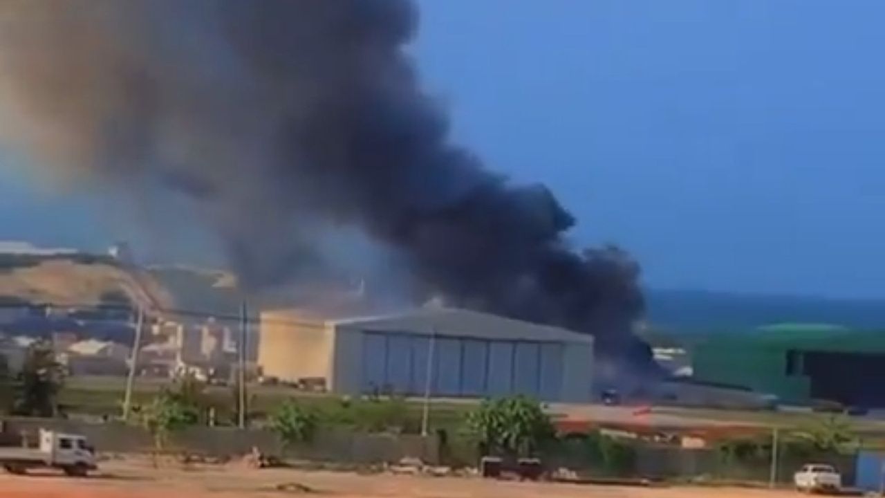 Somali’de helikopter düştü; 5 kişiye ulaşılamıyor görseli