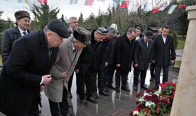 Ali Şîr Nevaî Keçiören’de Düzenlenen Törenle Anıldı görseli