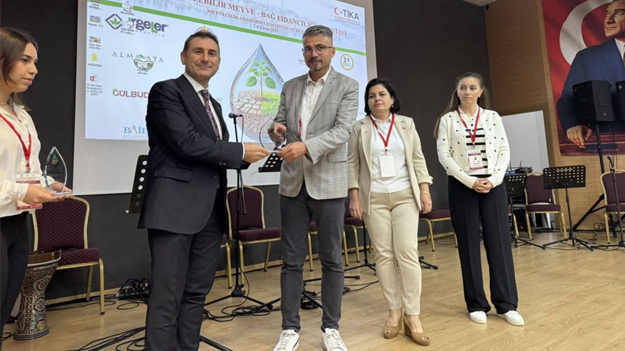 Uluslararası Meyve ve Bağ Fidancılığı Çalıştayı Eğirdir’de başladı görseli
