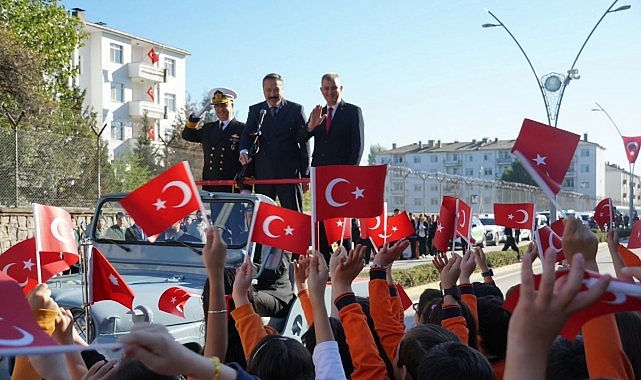 Cumhuriyet'in 102. Yılı Gölcük'te Törenle Kutladı görseli
