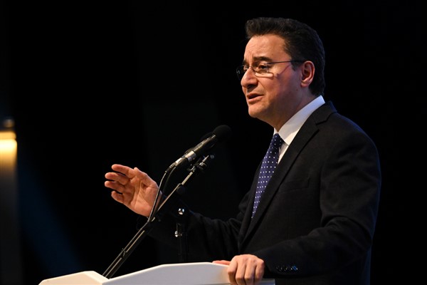 DEVA Partisi Genel Başkanı Ali Babacan, İstiklal Caddesi’nde gerçekleştirilen İsrail’le