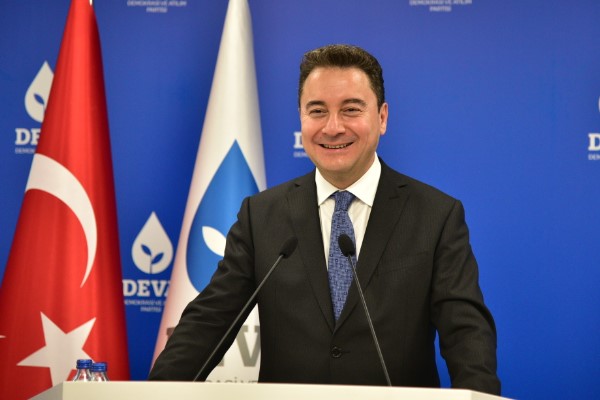 DEVA Partisi Genel Başkanı Ali Babacan, Antalya'da teleferik hattındaki kazada