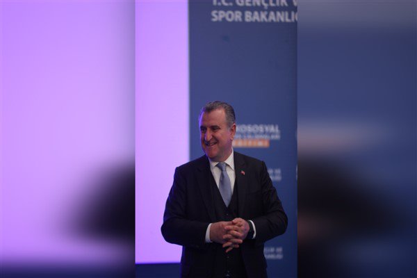 Gençlik ve Spor Bakanı Osman Aşkın Bak, 2024 Paris Paralimpik