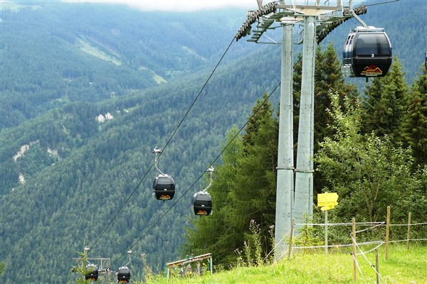 Kültür ve Turizm Bakanı Mehmet Nuri Ersoy, Antalya’da yaşanan teleferik