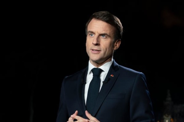 Fransa Cumhurbaşkanı Emmanuel Macron, eski Fransa Cumhurbaşkanı Georges Pompidou’nun vefat