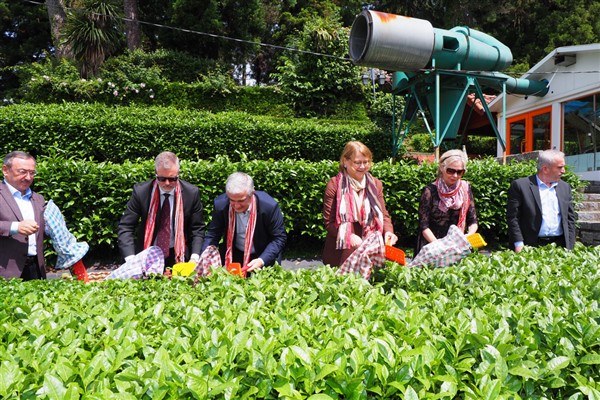 Rize, 30 Mayıs (Hibya) - Karadeniz gezisi kapsamında Rize'de bulunan