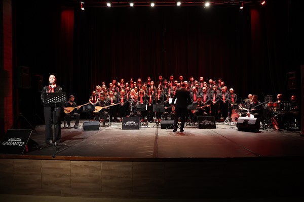 Gaziantep Büyükşehir Belediyesi Türk Halk Müziği Korosu, Bahar Konseri verdi.