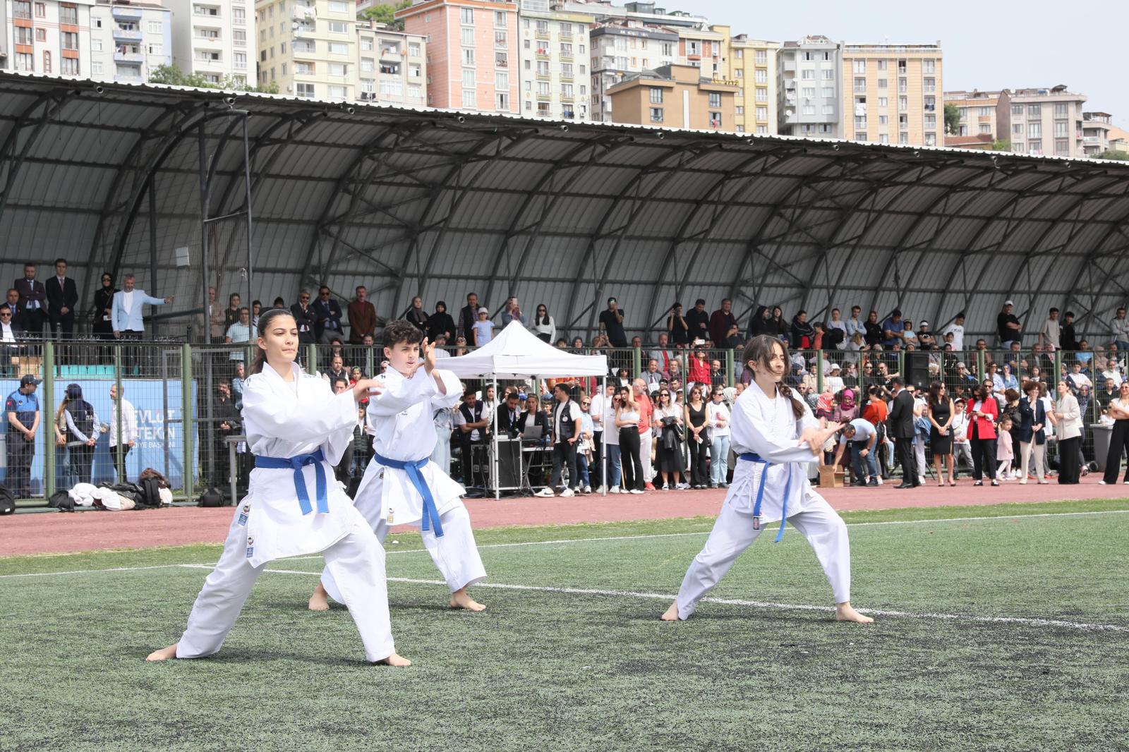 Kağıthane'de 19 Mayıs Atatürk’ü Anma, Gençlik ve Spor Bayramı çeşitli