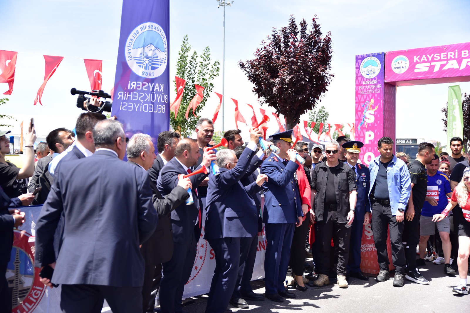 Kayseri Büyükşehir Belediyesi Spor A.Ş. tarafından Recep Tayyip Erdoğan Millet